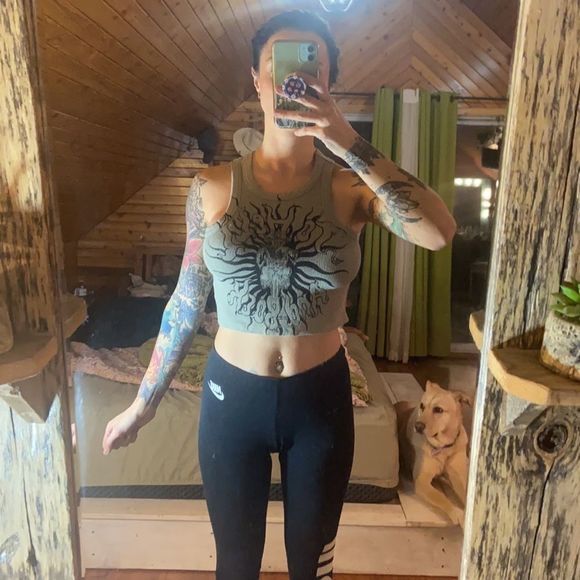 To hell and back ribbed crop top - Picture 5 of 8